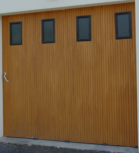 Porte dl bois avec hublots noir